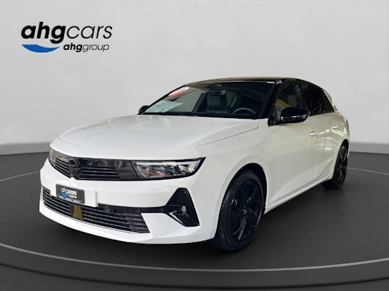 First vehicle image