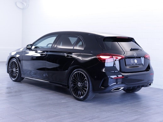 MERCEDES-BENZ A 180 Night Star AMG Line 3