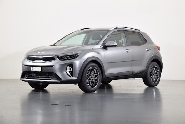 First vehicle image
