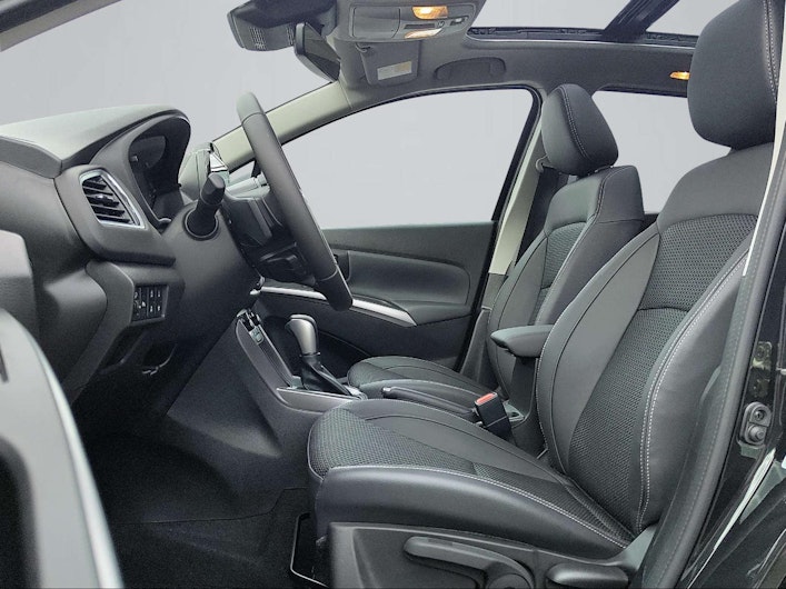 Vehicle image SUZUKI S-CROSS