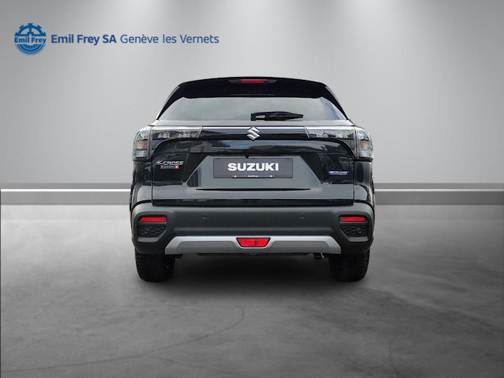 Vehicle image SUZUKI S-CROSS