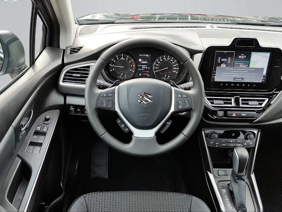 Vehicle image 4 Vehicle image 4