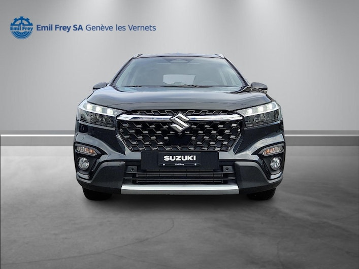 Vehicle image SUZUKI S-CROSS