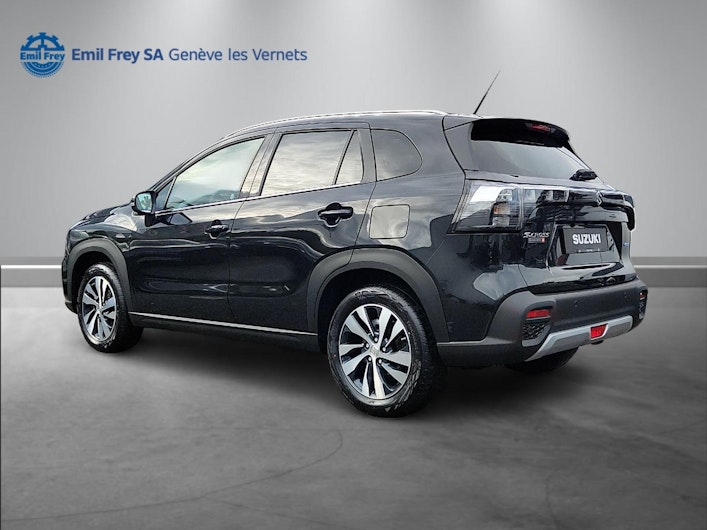 Vehicle image SUZUKI S-CROSS