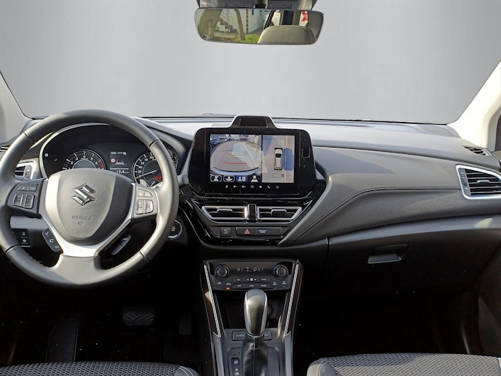 Vehicle image SUZUKI S-CROSS