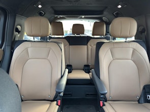 Vehicle image LAND ROVER Defender 130 3.0 D I6 300 X