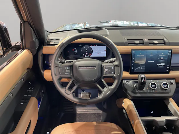 Land Rover Defender 130 3.0 D I6 300 X (7 Sitze, mit Kapitänssitzen in der 2. Sitzreihe)