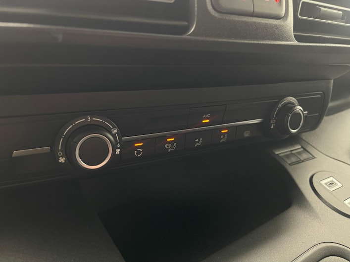 Vehicle image PEUGEOT PARTNER