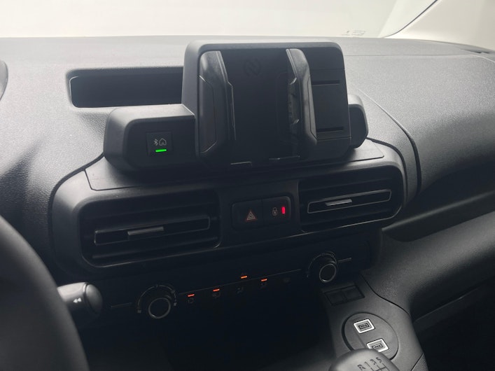 Vehicle image PEUGEOT PARTNER