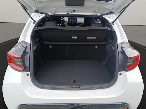 Vehicle image 26 Vehicle image 26