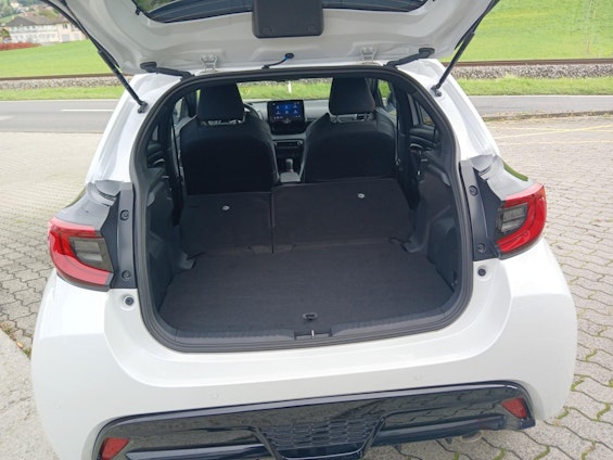 Vehicle image 27 Vehicle image 27