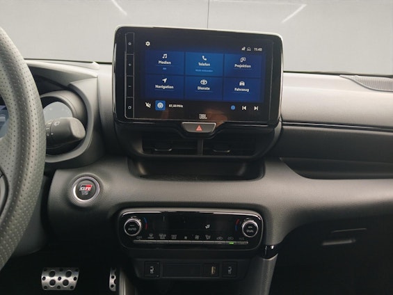 Vehicle image 13 Vehicle image 13