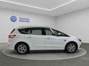 Vehicle image FORD S-Max 2.5 Hybrid Titanium