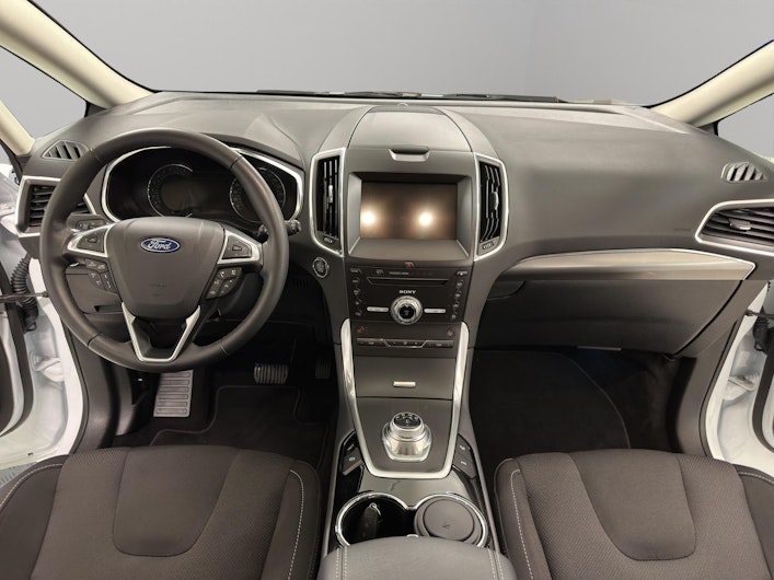 Vehicle image FORD S-MAX