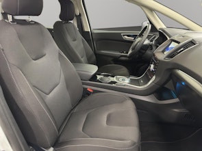 Vehicle image FORD S-Max 2.5 Hybrid Titanium