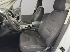 Vehicle image FORD S-Max 2.5 Hybrid Titanium