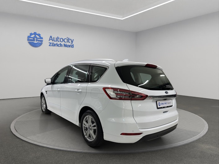 Vehicle image FORD S-MAX