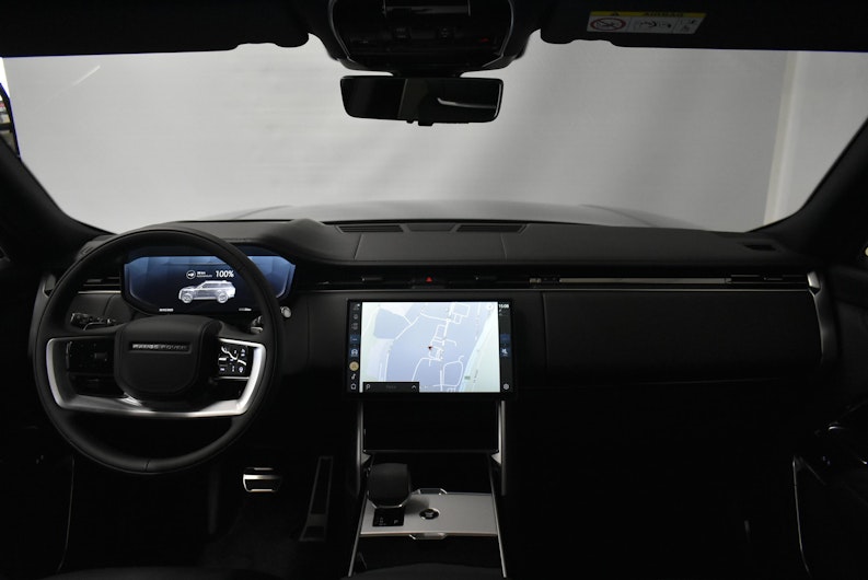 Vehicle image LAND ROVER RANGE ROVER