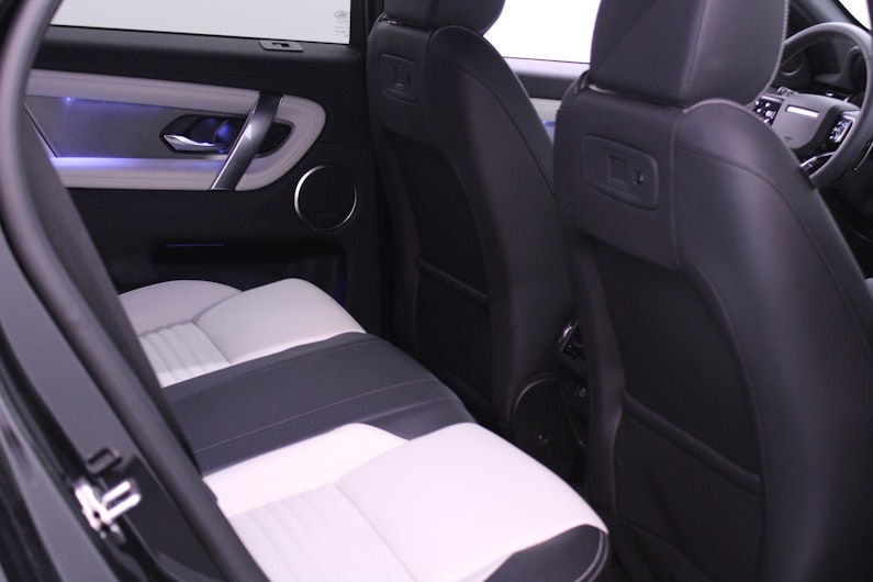 Vehicle image LAND ROVER DISCOVERY SPORT