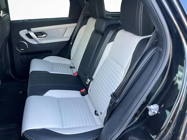 Land Rover Discovery Sport 1.5 T 270e Dynamic SE