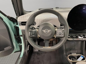 Vehicle image MINI Mini F65 1.5i Cooper C SDKG