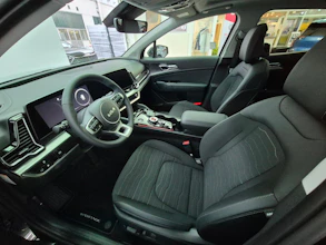 https://vehicle.imgix.net/3887386/b70b834d-5f59-40a9-a7ca-c3fc41f1e4b2.jpg