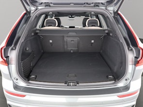 Vehicle image VOLVO XC60 2.0 T6 TE Ultra Dark eAWD