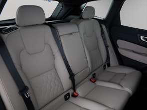 Vehicle image VOLVO XC60 2.0 T6 TE Ultra Dark eAWD