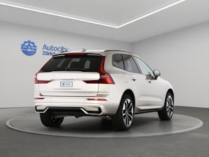 Vehicle image VOLVO XC60 2.0 T6 TE Ultra Dark eAWD