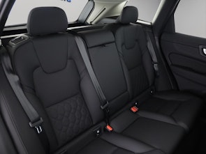 Vehicle image VOLVO XC60 2.0 T6 TE Ultra Dark eAWD