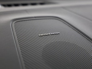 Vehicle image VOLVO XC60 2.0 T6 TE Ultra Dark eAWD