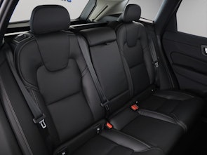 Vehicle image VOLVO XC60 2.0 T8 TE Ultra Dark eAWD