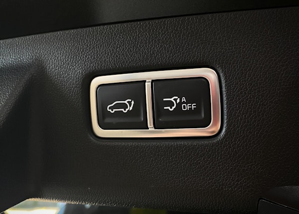 Vehicle image 27 Vehicle image 27