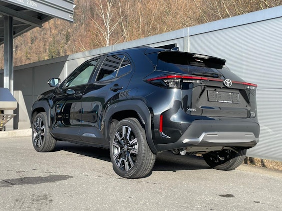 Vehicle image 3 Vehicle image 3