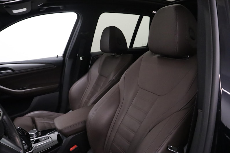 Vehicle image BMW X3