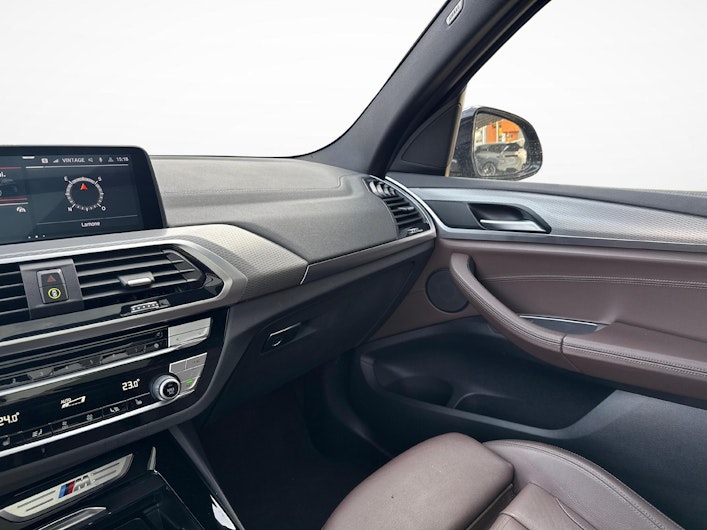 Vehicle image BMW X3