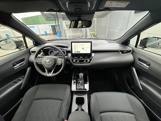 Vehicle image 5