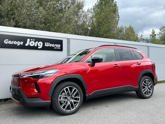 First vehicle image