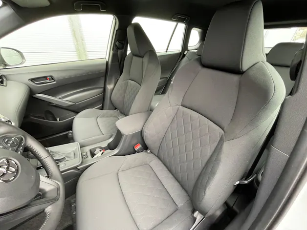 Toyota Corolla Cross 2.0 HSD Comfort AWD-i