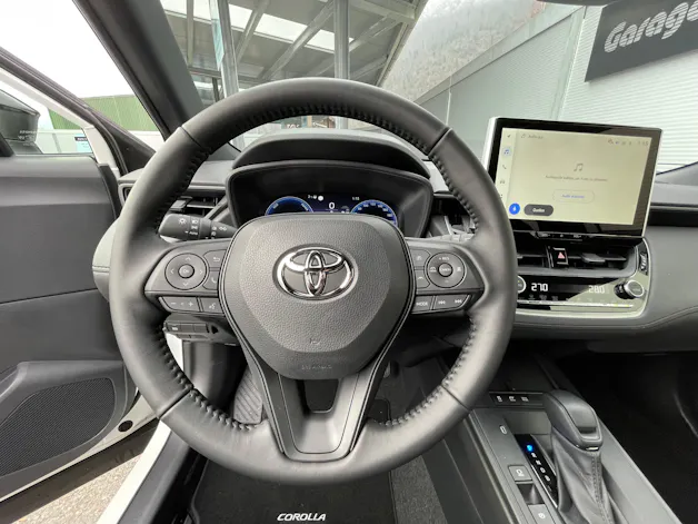 Toyota Corolla Cross 2.0 HSD Comfort AWD-i