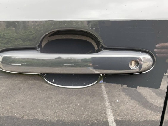Vehicle image 22