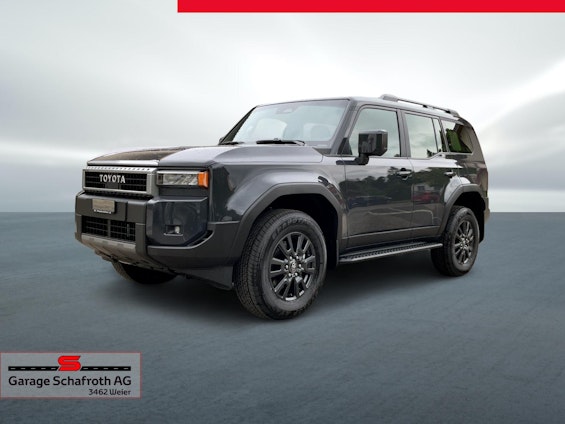First vehicle image