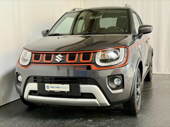 First vehicle image