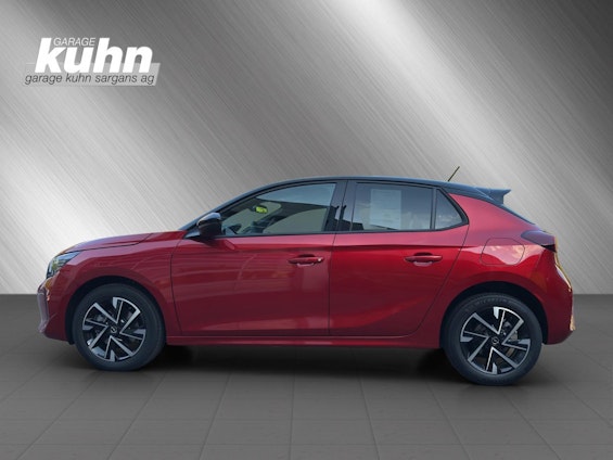 First vehicle image