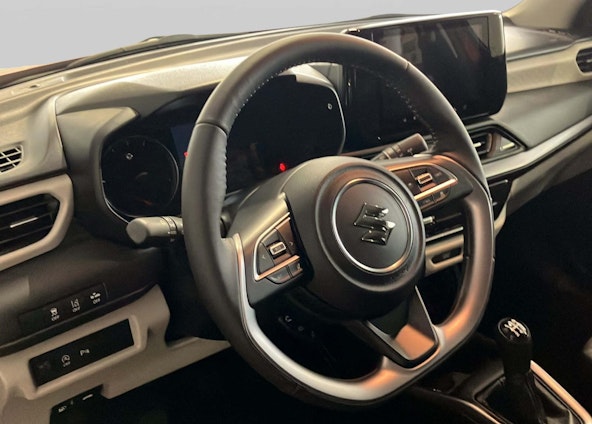 Vehicle image 4 Vehicle image 4