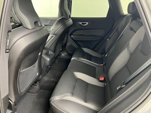 Vehicle image VOLVO XC60 2.0 B6 MH Plus Dark AWD / ab 3,99% Leasing bei Abschluss einer Protect Autoversicherung