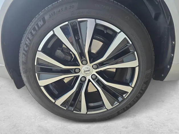 VOLVO XC60 2.0 B6 MH Plus Dark AWD