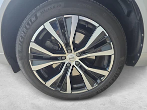 https://vehicle.imgix.net/3888304/34a358d0-41bb-44a5-b519-5caeda9e22f6.jpg