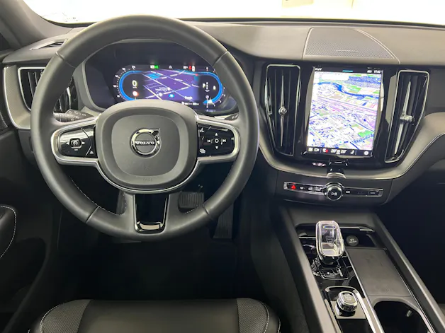 Volvo XC60 2.0 B6 MH Plus Dark AWD / Jetzt mit attraktivem 1.99% Leasing