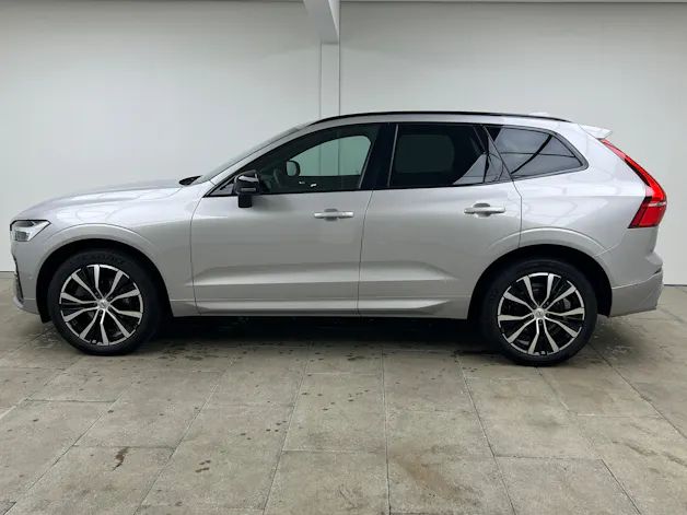 Volvo XC60 2.0 B6 MH Plus Dark AWD / Jetzt mit attraktivem 1.99% Leasing